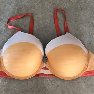Victoria secret bra size 38D